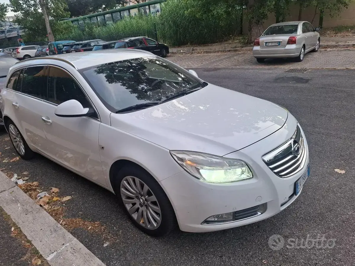 Usata Opel Insignia 131 CV (96 kW) 2011 Station wagon