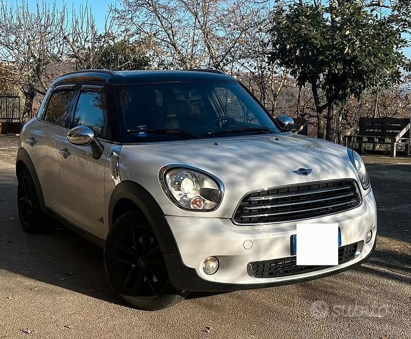 Usata Mini Countryman 2011 Bianco SUV