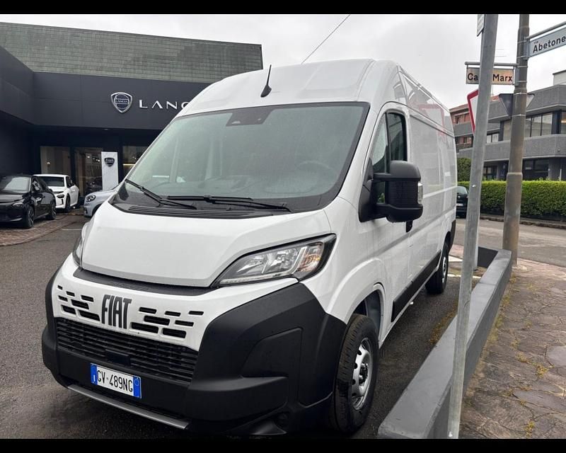 Bianco Usata 2024 Fiat Ducato Furgone | 33.500 € (Molto cara) - Immagine 1/4