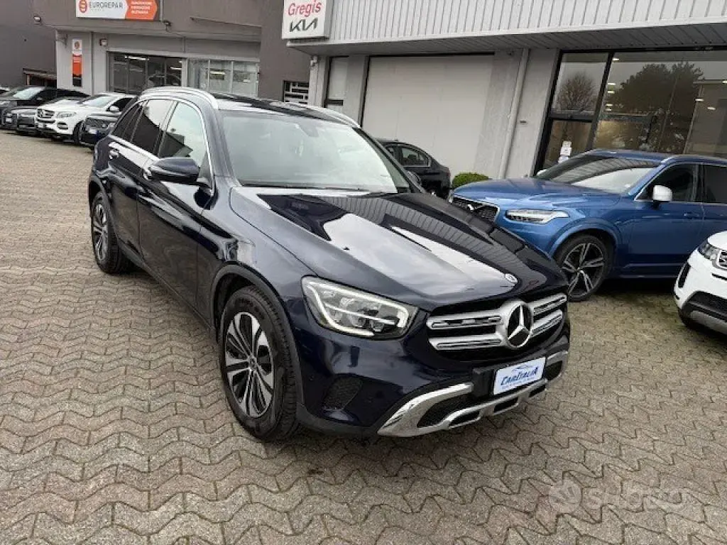 Usata Mercedes GLC300e 211 CV (155 kW) 2021 Blu SUV