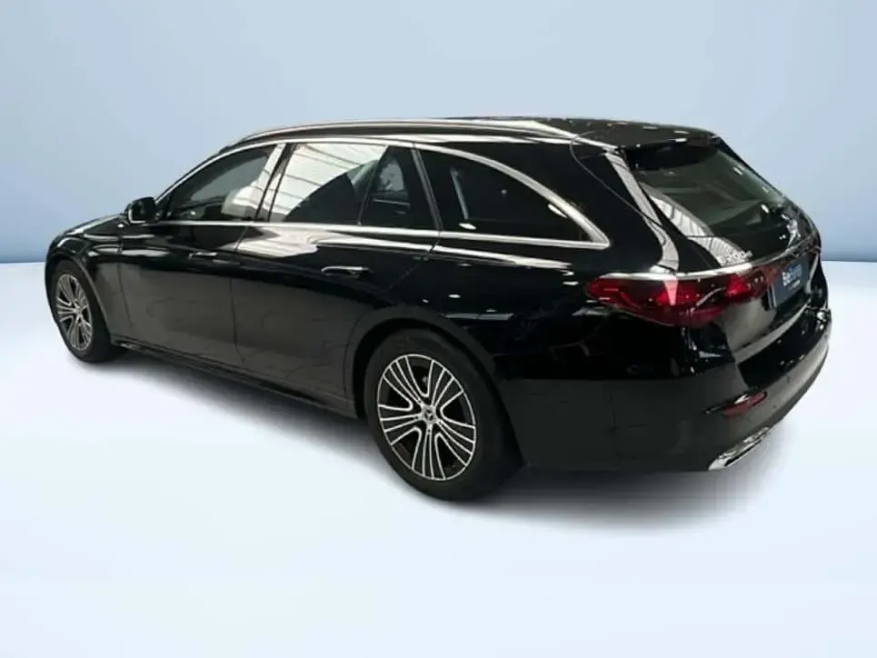 Usata Mercedes 200 Advanced 163 CV (119 kW) 2025 Nero Station wagon
