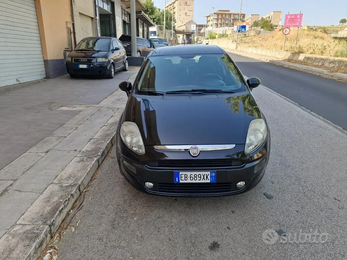 Usata Fiat Punto Evo Dynamic 75 CV (55 kW) 2010 Utilitaria