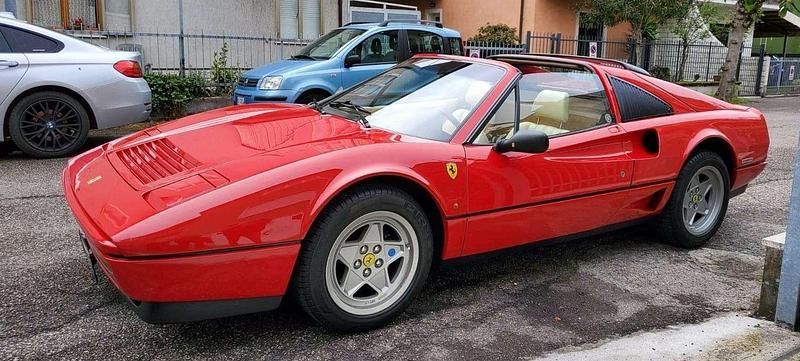 Usata Ferrari 208 254 CV (186 kW) 1986 Coupé
