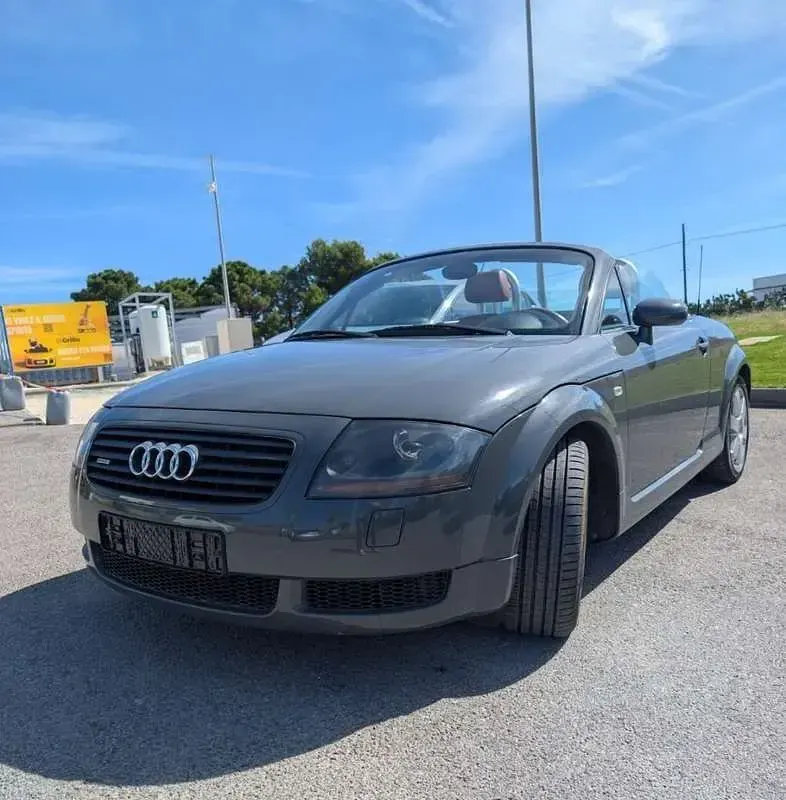 Usata Audi TT Roadster 224 CV (164 kW) 2001 Cabrio