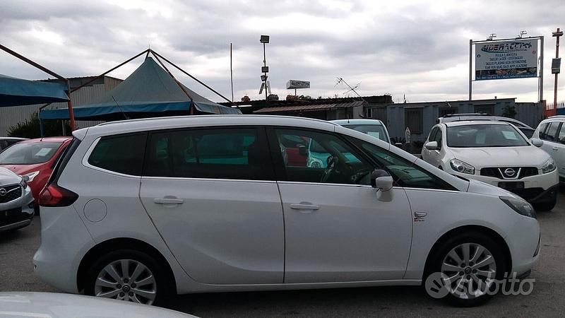 Usata Opel Zafira 149 CV (109 kW) 2014 Bianco Monovolume