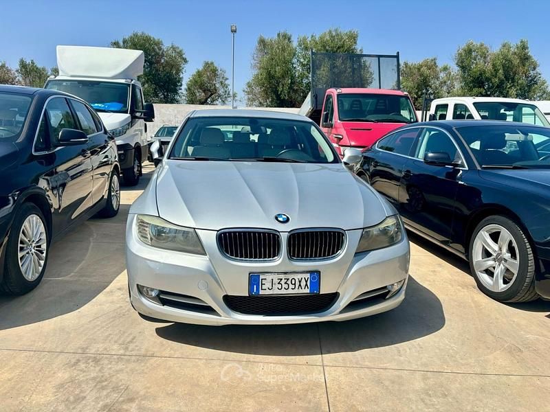 Gray Usata 2011 BMW 316 Station wagon | 6900 € (Molto cara) - Immagine 1/4