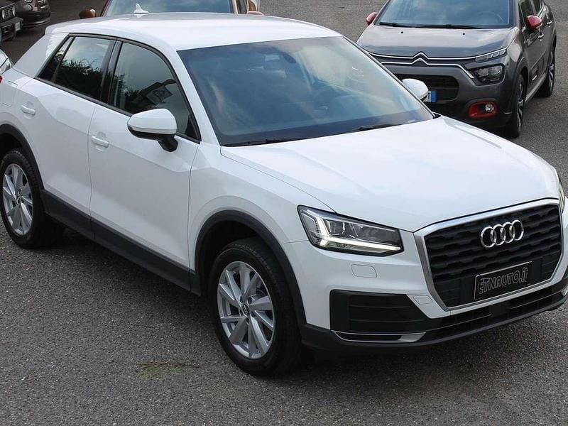 Usata Audi Q2 Design 116 CV (85 kW) 2017 Bianco SUV