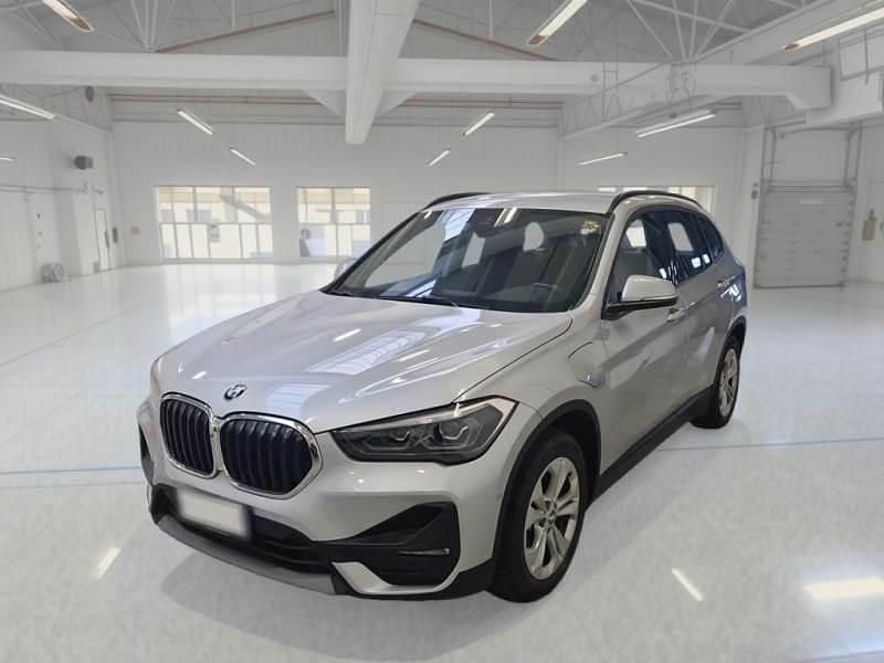 Grigio Usata 2020 BMW X1 Advantage SUV | 18.950 € (Buon prezzo) - Immagine 1/4