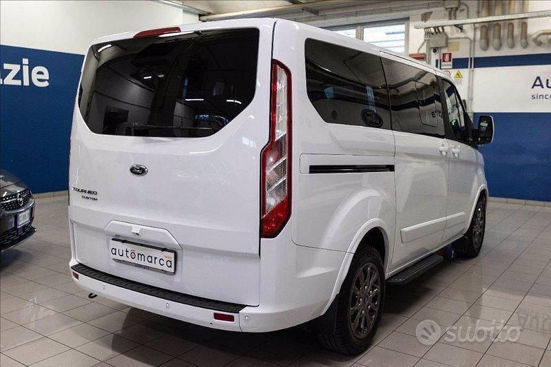 Usata Ford Tourneo Custom Trend 185 CV (136 kW) 2021 Bianco Furgone