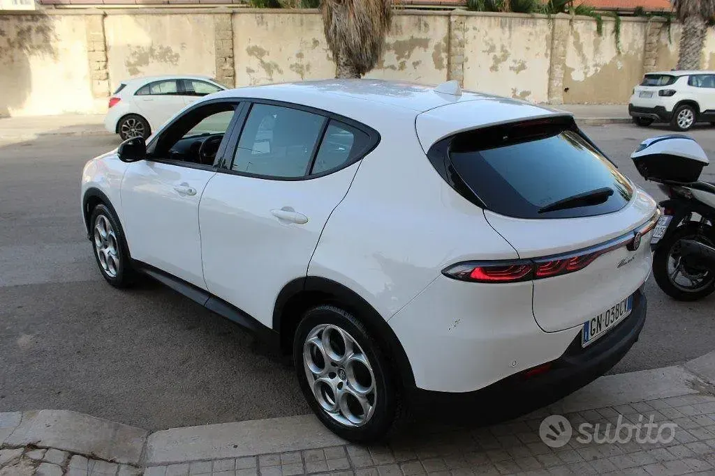 Usata Alfa Romeo Tonale Super 131 CV (96 kW) 2023 Bianco SUV