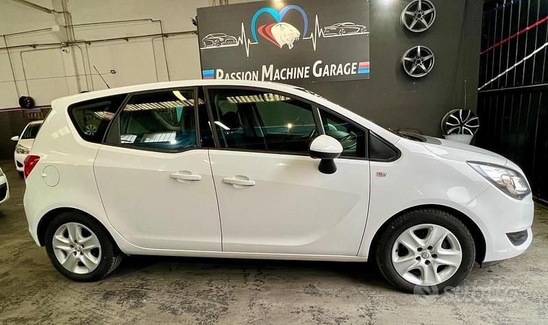 Usata Opel Meriva 120 CV (88 kW) 2017 Bianco Monovolume