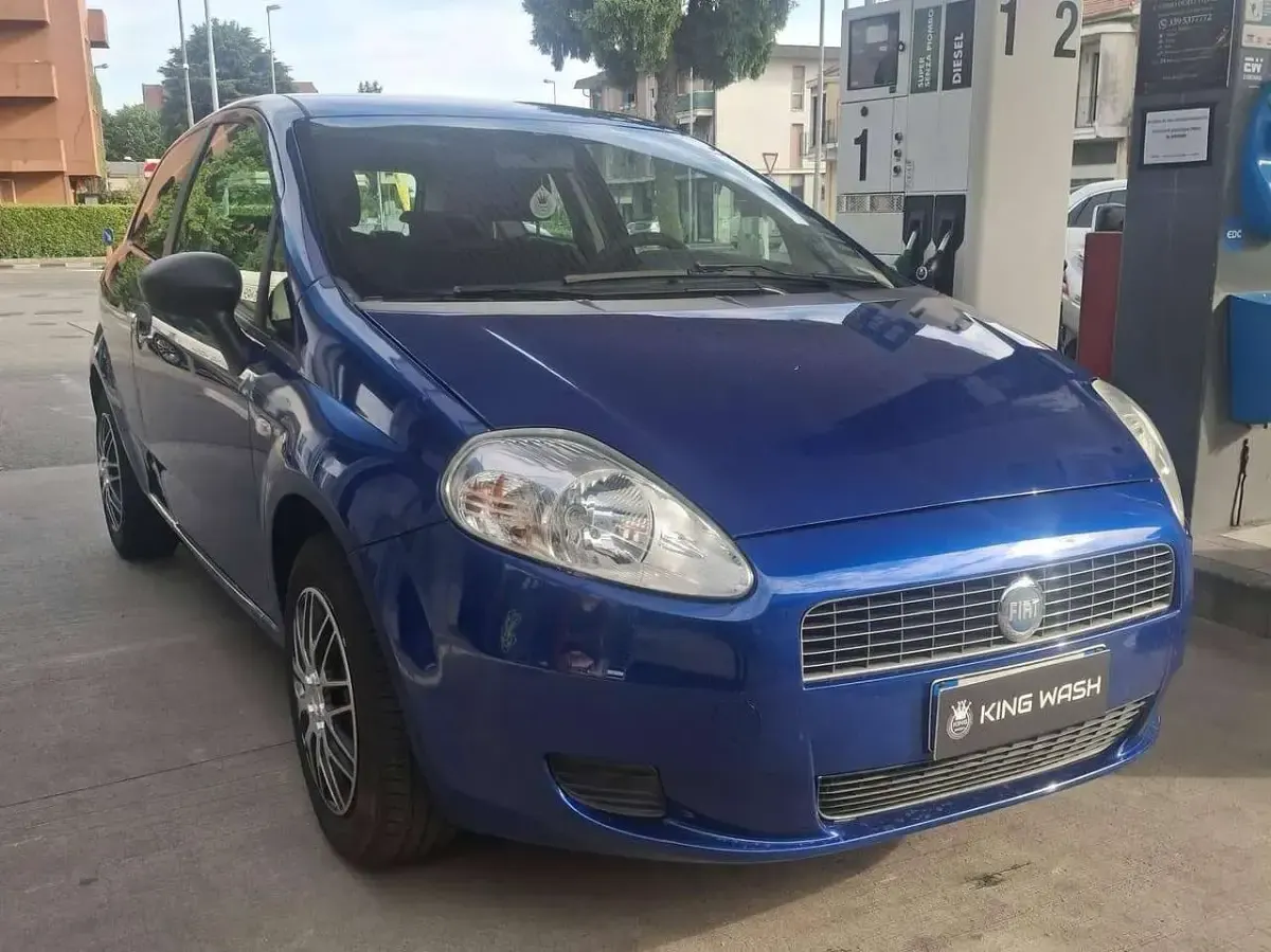 Usata Fiat Grande Punto Active 65 CV (47 kW) 2006 Blu/azzurro Utilitaria
