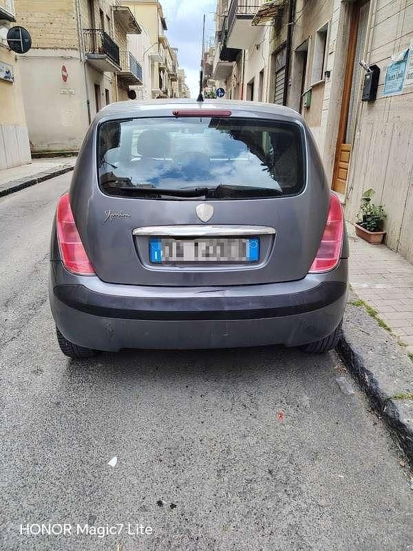 Usata Lancia Ypsilon 60 CV (44 kW) 2006 Utilitaria