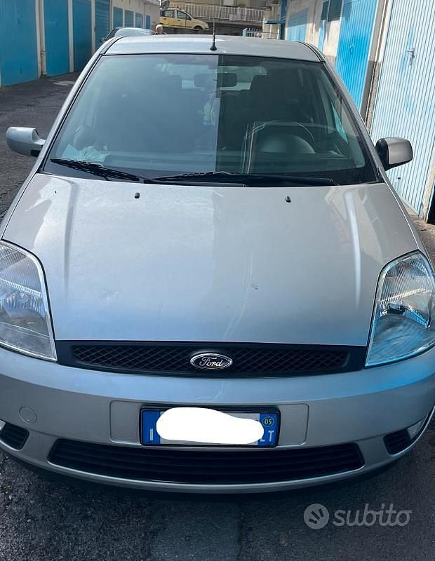 Usata Ford Fiesta 2005 Utilitaria