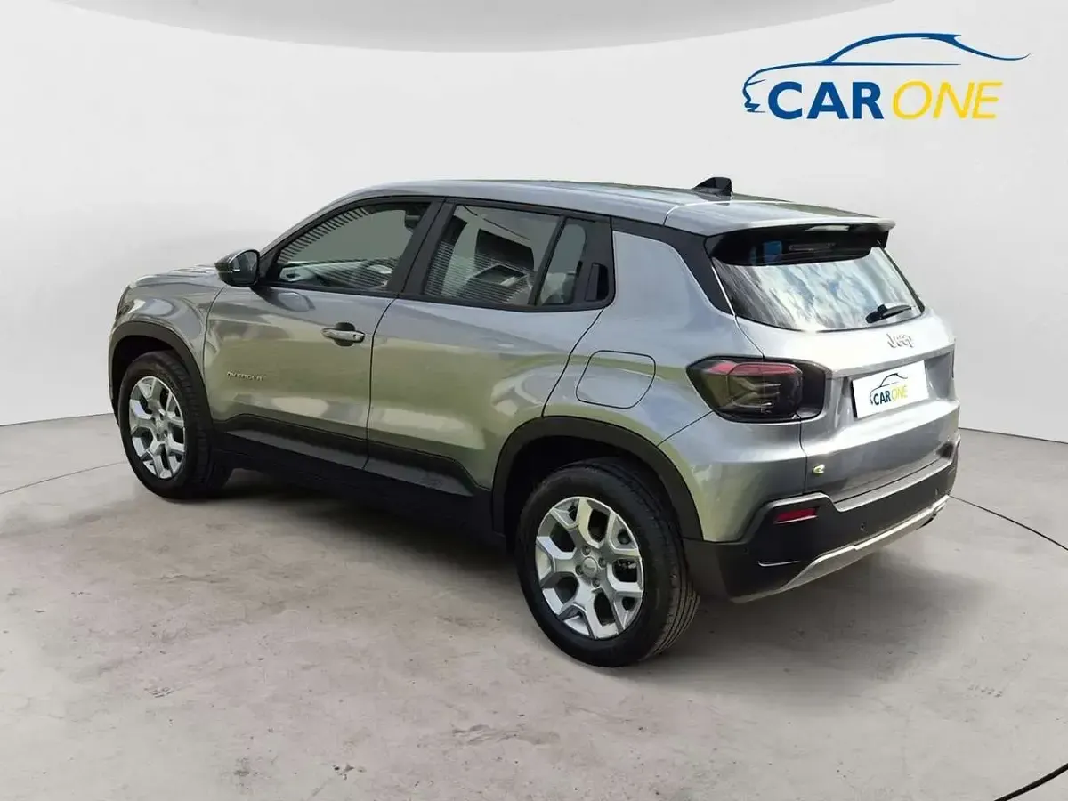 Usata Jeep Avenger Altitude 101 CV (74 kW) 2024 Grigio SUV