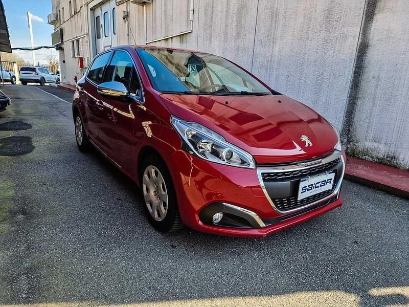 Usata Peugeot 208 Allure 82 CV (60 kW) 2016 Rosso Utilitaria