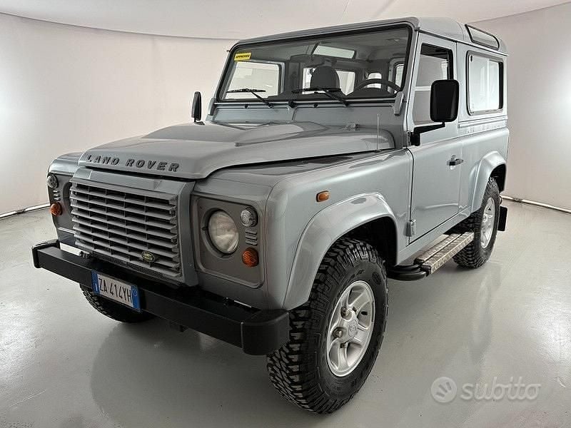 Usata Land Rover Defender S 122 CV (89 kW) 2007 Grigio Station wagon