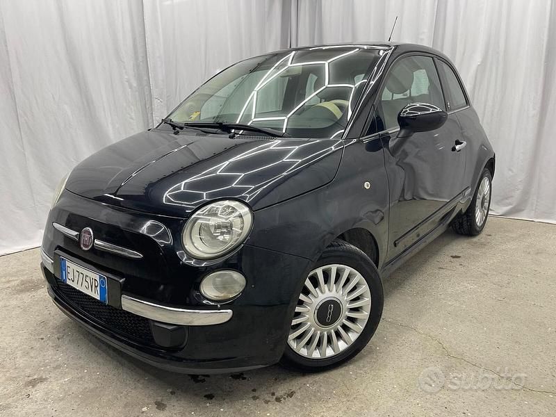 Usata Fiat 500 Lounge 69 CV (50 kW) 2011 Nero Utilitaria