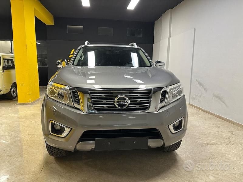 Usata Nissan Navara Visia 190 CV (139 kW) 2019 Marrone Pick-up