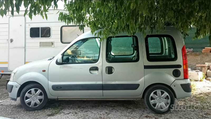 Usato 2004 Renault Kangoo Diesel (3.000 €)