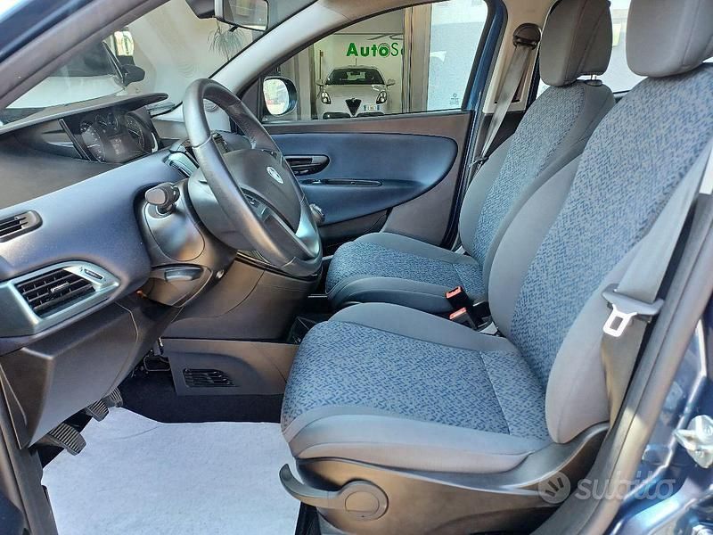 Usata Lancia Ypsilon S 70 CV (51 kW) 2022 Blu Utilitaria