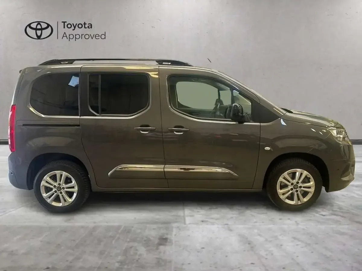 Usata Toyota Proace Executive 131 CV (96 kW) 2023 B*** Monovolume