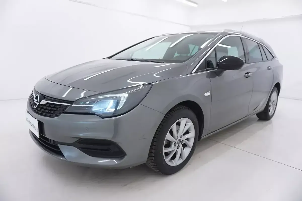 Usata Opel Astra Business Elegance 122 CV (89 kW) 2021 Grigiogrigio Station wagon