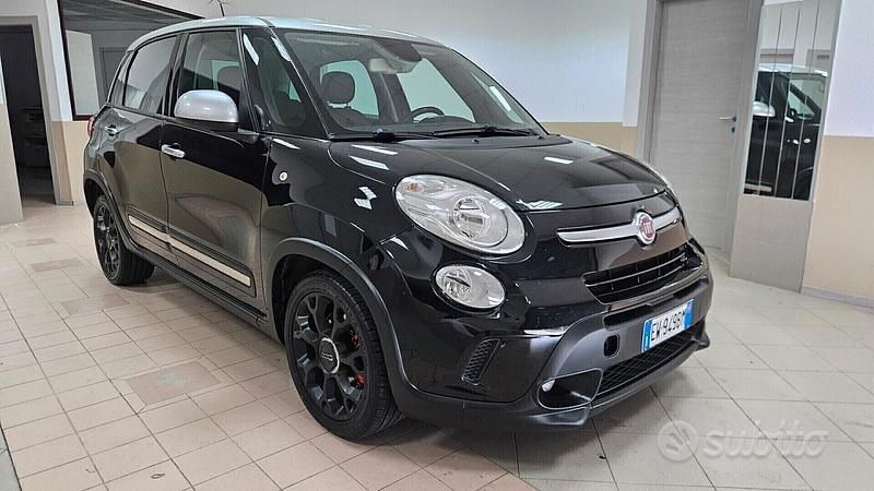 Usata Fiat 500L Trekking 120 CV (88 kW) 2014 Nero Monovolume
