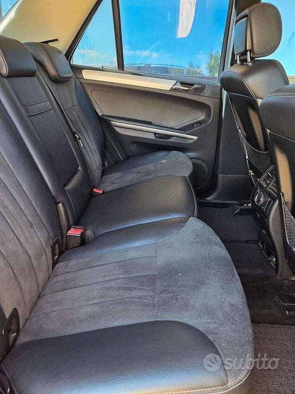Usata Mercedes ML320 224 CV (164 kW) 2005 Nero SUV