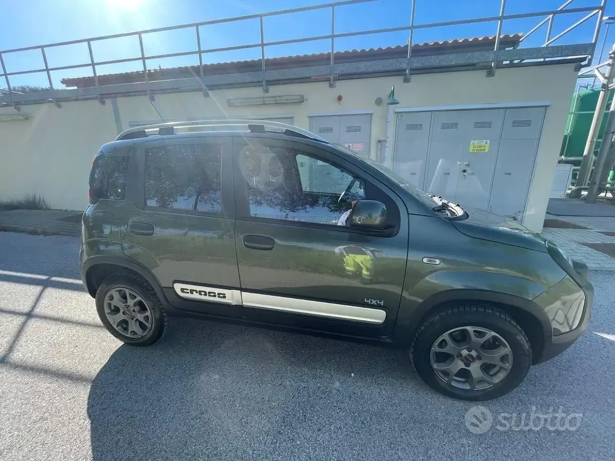 Usata Fiat Panda Cross Cross 95 CV (69 kW) 2018 Verde Utilitaria