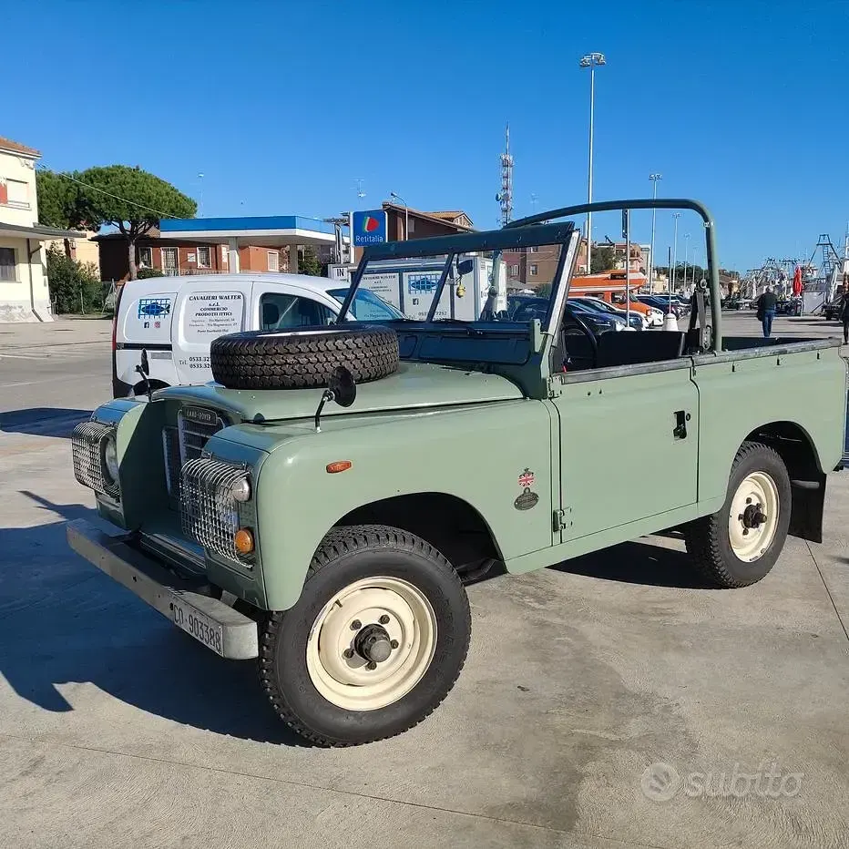 Usata Land Rover 88 1980 Verde Cabrio