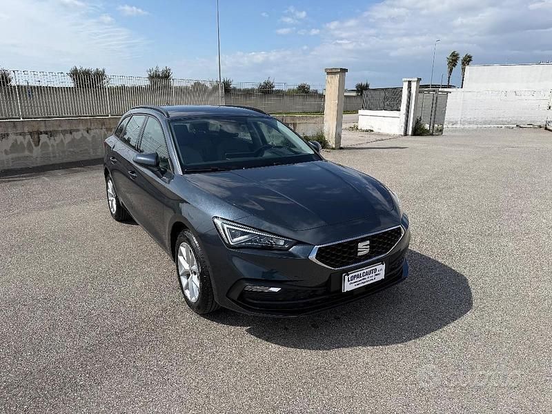 Usata Seat Leon Style 116 CV (85 kW) 2023 Grigio Station wagon