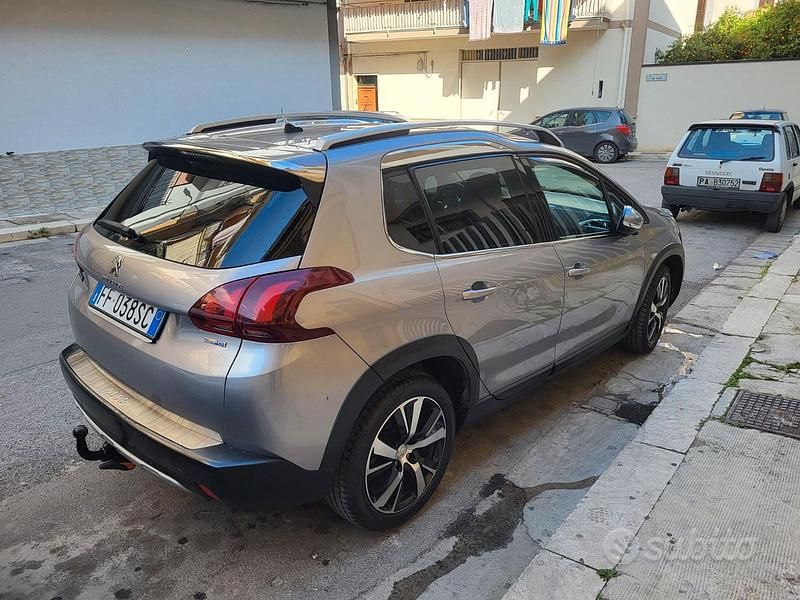 Usata Peugeot 2008 100 CV (73 kW) 2017 SUV
