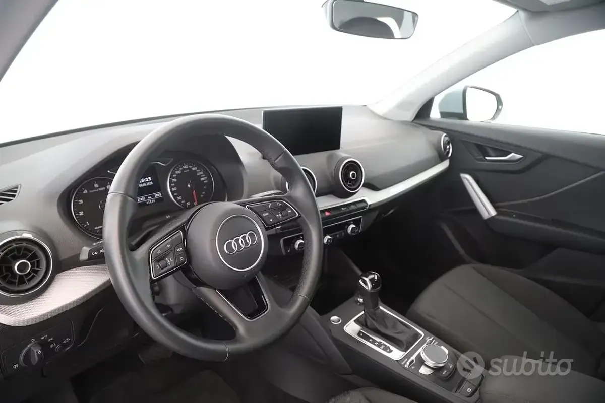 Gebraucht Audi Q2 Advanced Plus 150 PS (110 kW) 2022 Grau SUV