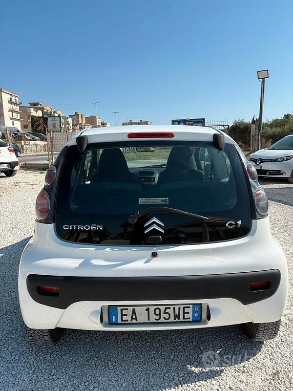 Usata Citroën C1 68 CV (50 kW) 2010 Bianco Utilitaria