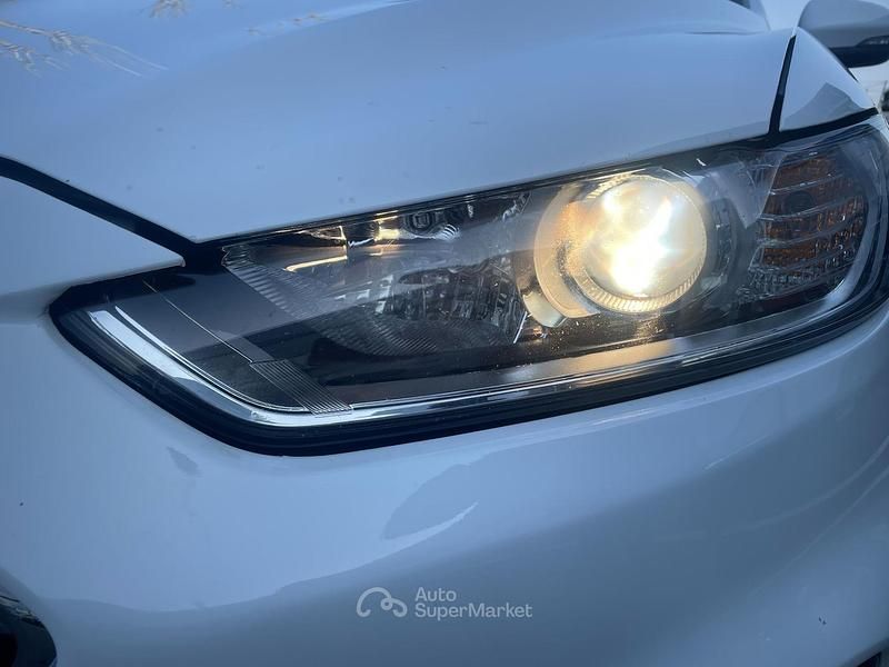 Usata Ford Mondeo Business Edition 150 CV (110 kW) 2021 Bianco Station wagon