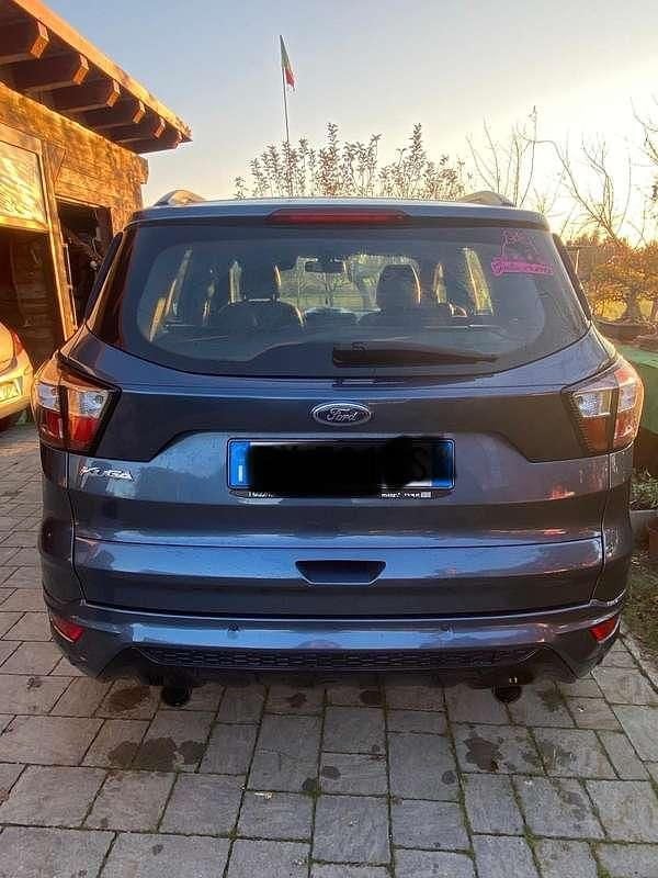 Begagnad Ford Kuga ST-Line 120 HK (88 kW) 2019 SUV