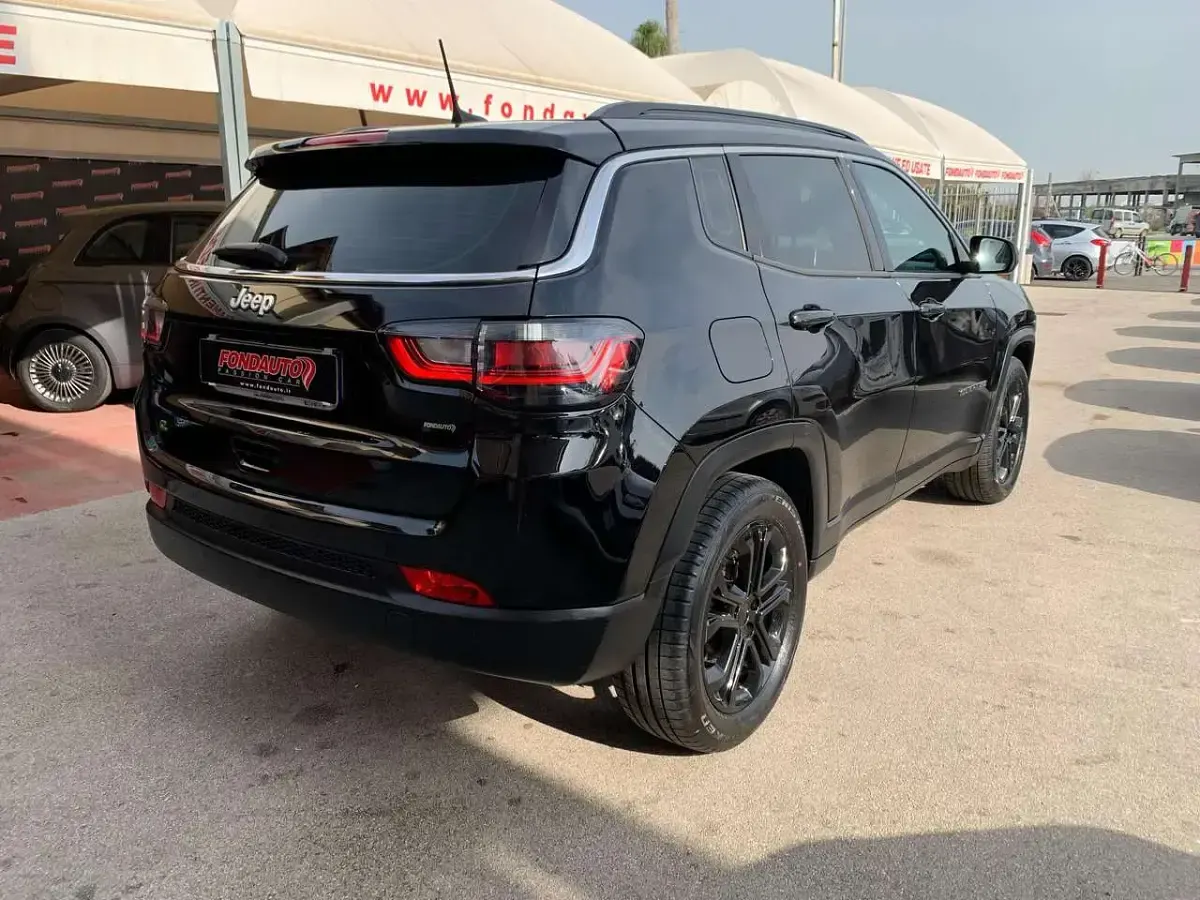 Gebraucht Jeep Compass 131 PS (96 kW) 2023 Schwarz SUV