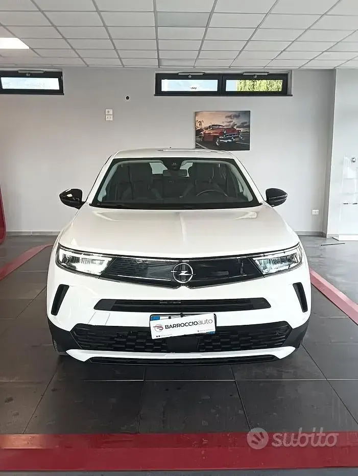 Usata Opel Mokka Edition 110 CV (80 kW) 2023 Bianco SUV