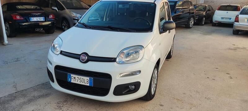 Usata Fiat Panda Easy 95 CV (69 kW) 2017 Bianco Utilitaria