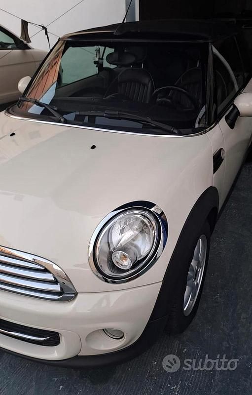 Usata Mini Cooper Cabriolet 112 CV (82 kW) 2013 Cabrio
