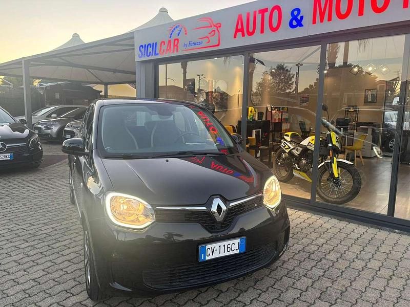 Usata Renault Twingo Urban Night 65 CV (47 kW) 2024 Nero Utilitaria