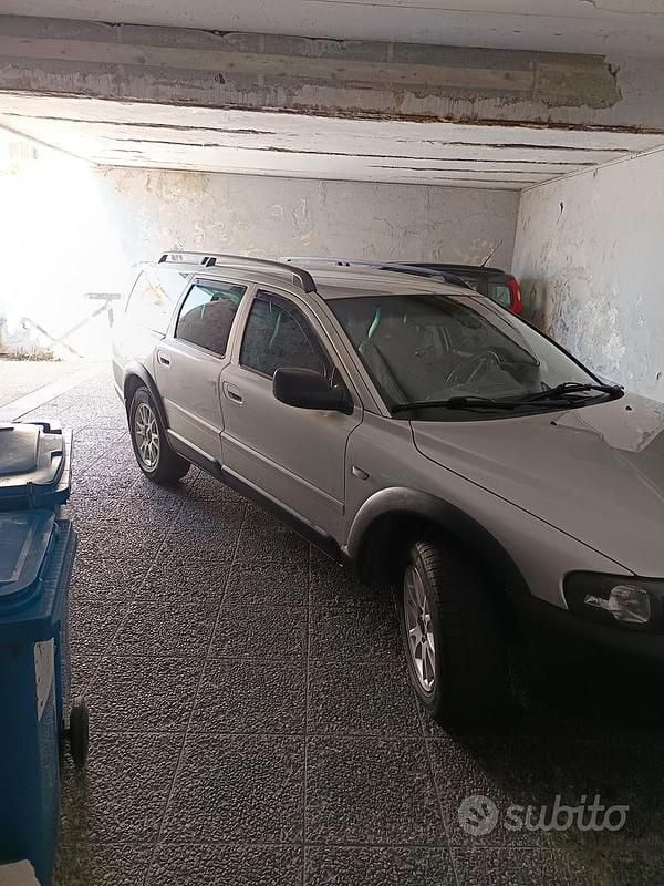 Usata Volvo XC70 163 CV (119 kW) 2003 Grigio Station wagon