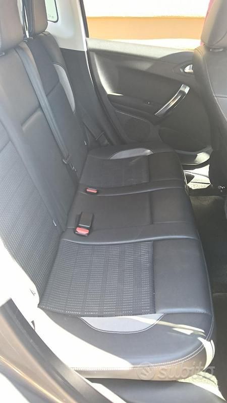 Usata Peugeot 2008 115 CV (84 kW) 2014 Grigio SUV