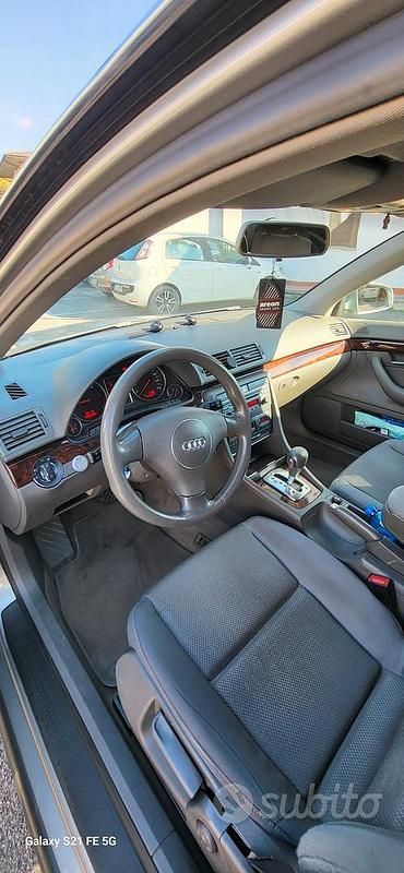 Usata Audi A4 131 CV (96 kW) 2004 Grigio Station wagon