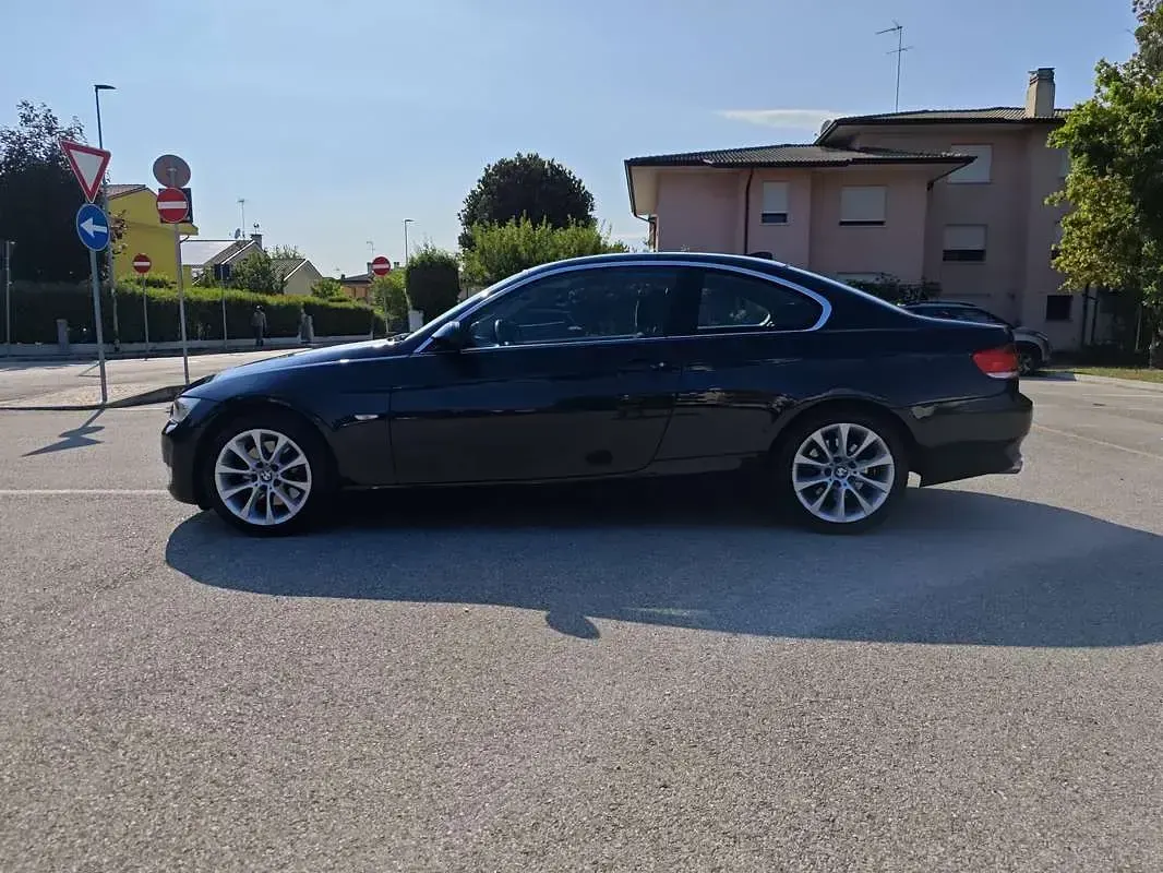 Usata BMW 325 218 CV (160 kW) 2007 Coupé