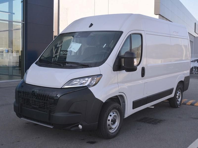 Bianco Nuova 2025 Peugeot Boxer S Furgone | 23.689 € (Buon prezzo) - Immagine 1/4