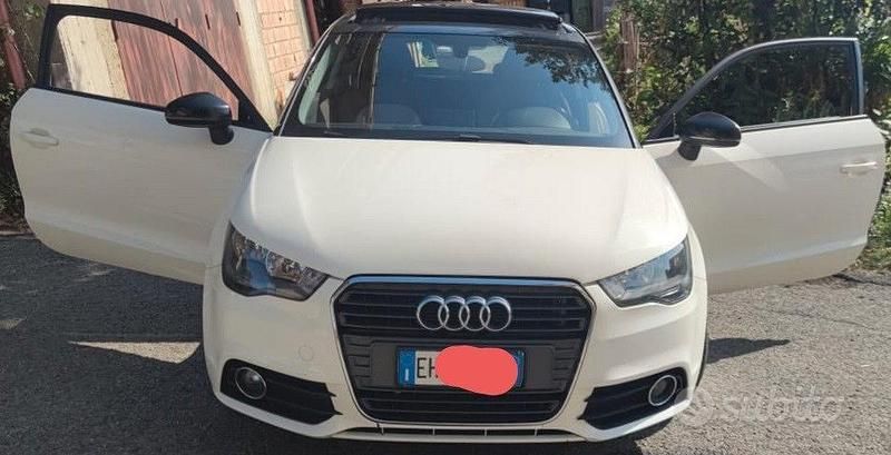 Usata Audi A1 Ambition 122 CV (89 kW) 2011 Bianco Utilitaria
