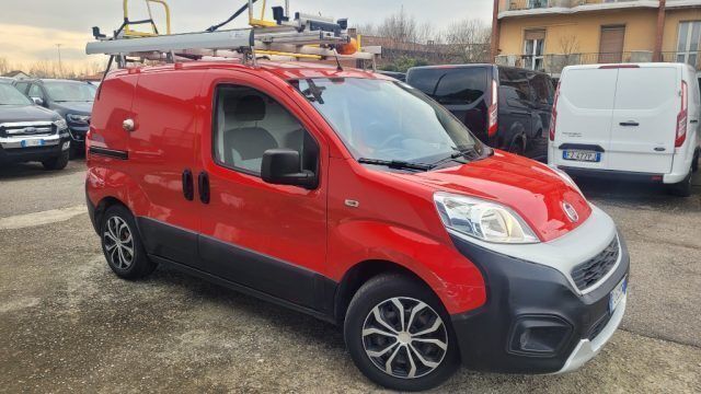 Rosso / pastello Usata 2017 Fiat Fiorino Monovolume | 6900 € (Ottimo prezzo) - Immagine 1/4