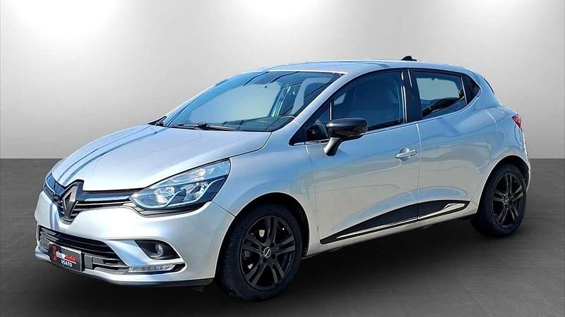 Usata Renault Clio IV Zen 75 CV (55 kW) 2017 Argento Berlina